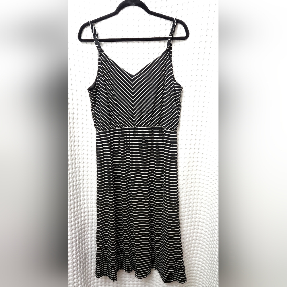Ann Taylor LOFT Black And White Striped Dress